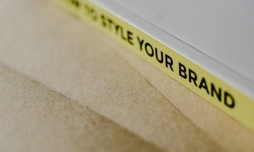 pexels-eva-bronzini-6956223